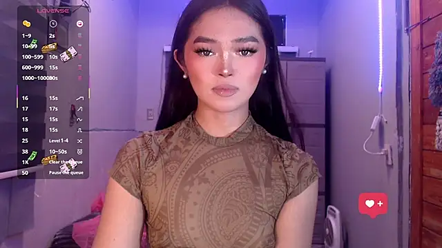 Snapshot of Itsme_claire chatting on 19, 10, 2025 Itsme claire online show from 19, 10, 2025