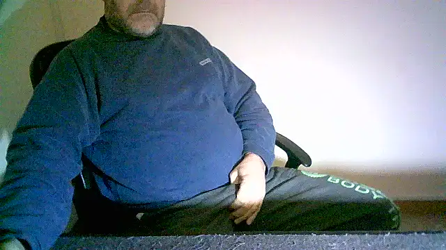 Snapshot of Greek_Passion chatting on 4, 3, 2025 Greek Passion online show from 4, 3, 2025