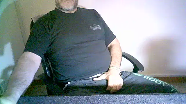 Snapshot of Greek_Passion chatting on 5, 10, 2025 Greek Passion online show from 5, 10, 2025