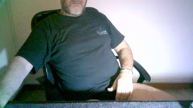 Snapshot of Greek_Passion chatting on 10, 10, 2025 Greek Passion online show from 10, 10, 2025