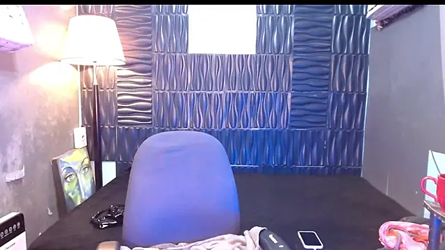 UrtopshemalegoddessAliyah online show from 16, 7, 2026