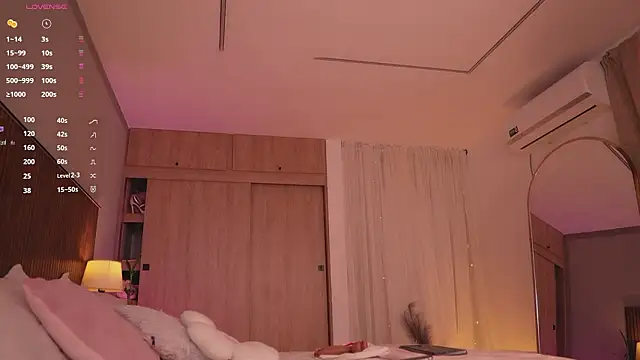 tatikiss  online show from 15, 1, 2026