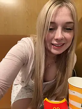 CherryAuroraa online show from 13, 2, 2025