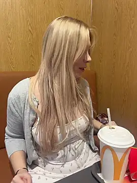 CherryAuroraa online show from 26, 2, 2026