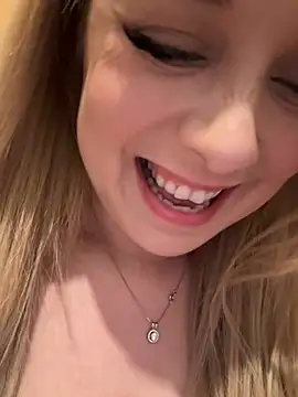 CherryAuroraa online show from 17, 2, 2025