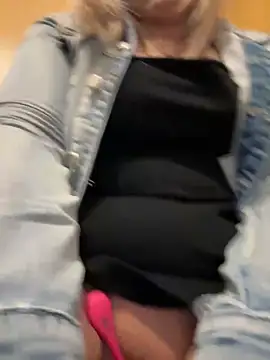 CherryAuroraa online show from 26, 1, 2025