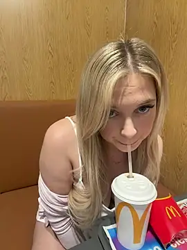 CherryAuroraa online show from 15, 2, 2026