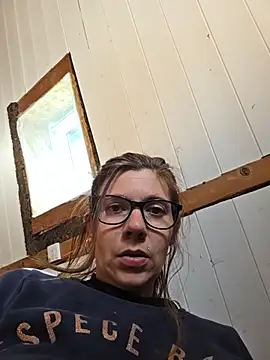 Lina lou4 online show from 5, 4, 2026