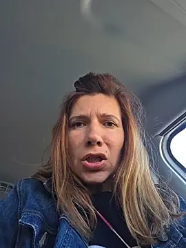 Lina lou4 online show from 8, 5, 2026