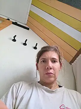 Lina lou4 online show from 24, 7, 2026