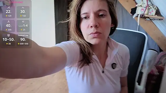 Lina lou4 online show from 14, 4, 2026