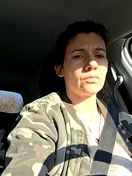 Lina lou4 online show from 5, 3, 2025