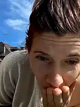 Lina lou4 online show from 5, 3, 2025