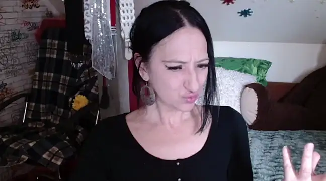 DebraMilf online show from 23, 3, 2025