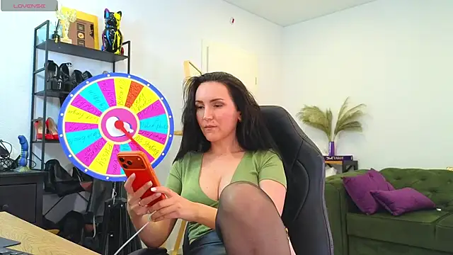 EvaKeks online show from 11, 4, 2026