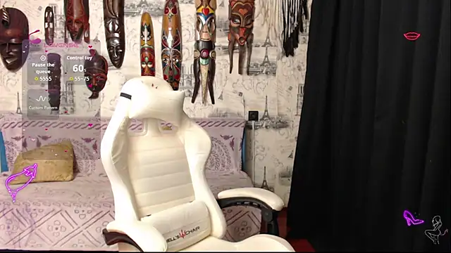 CrazyLaGirl online show from 17, 9, 2025