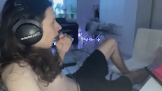 Snapshot of CandyChell chatting on 2, 3, 2026 CandyChell online show from 2, 3, 2026