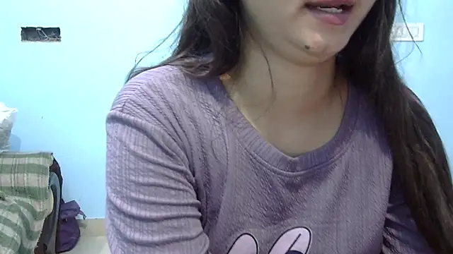 lovelydesi21 online show from 5, 10, 2025