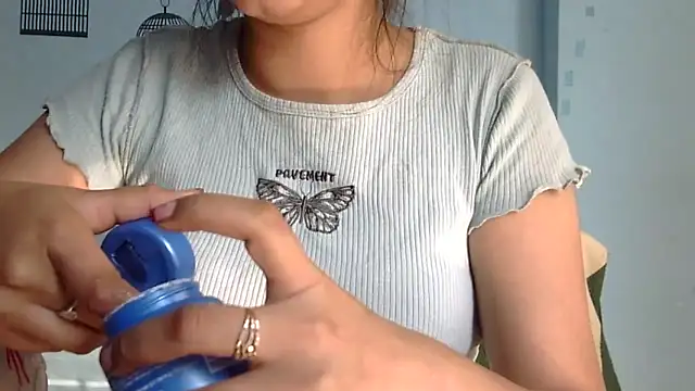 lovelydesi21 online show from 17, 11, 2025