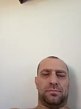 Snapshot of Roman0798 chatting on 28, 11, 2025 Roman0798 online show from 28, 11, 2025