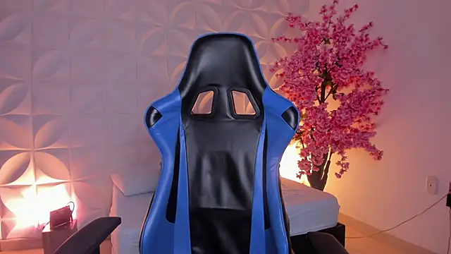 cora 22 online show from 28, 2, 2026