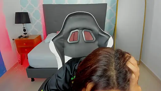 cora 22 online show from 15, 9, 2025