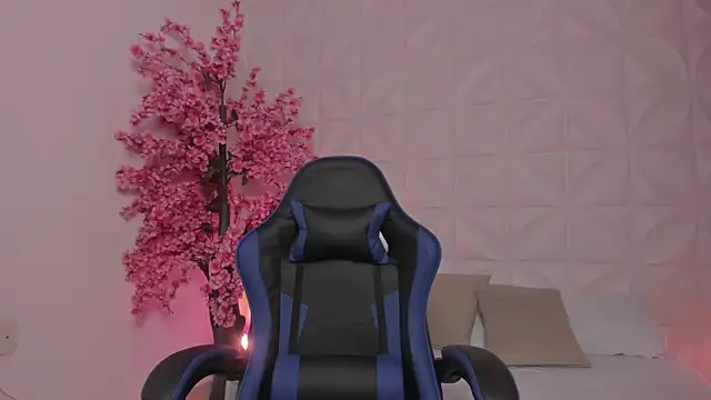 cora 22 online show from 24, 3, 2026