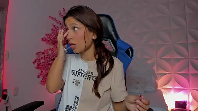 cora 22 online show from 8, 11, 2025