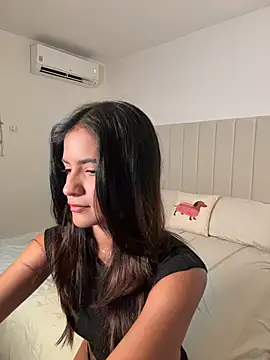 Snapshot of I_am_kat chatting on 23, 10, 2025 I am kat online show from 23, 10, 2025