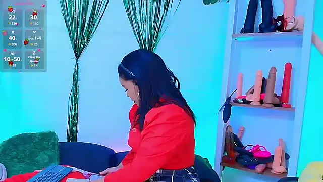 louise nails online show from 19, 3, 2026