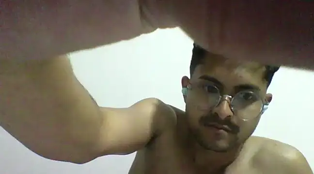 Snapshot of kingderzon chatting on 3, 2, 2025 kingderzon online show from 3, 2, 2025