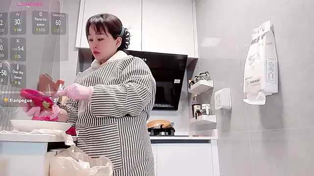 Vivian-6 online show from 10, 3, 2026