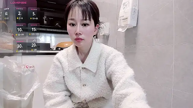 Vivian-6 online show from 11, 3, 2026