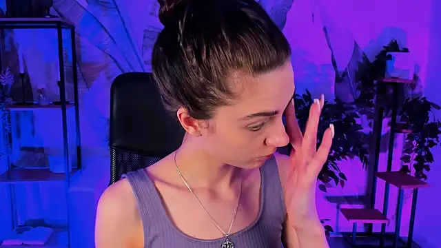 EmilyWilden online show from 9, 2, 2025