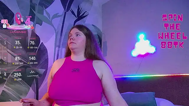 RubyValen online show from 10, 11, 2025