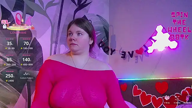 Snapshot of RubyValen chatting on 14, 2, 2026 RubyValen online show from 14, 2, 2026