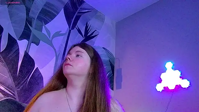 RubyValen online show from 16, 9, 2025