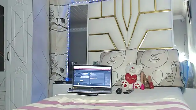 SexyyNana online show from 2, 12, 2025