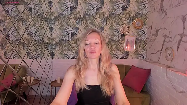 Snapshot of NancyGrace chatting on 14, 10, 2025 NancyGrace online show from 14, 10, 2025