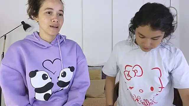 sexychanell 18 online show from 4, 4, 2026