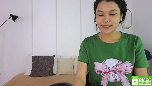 sexychanell 18 online show from 17, 10, 2025