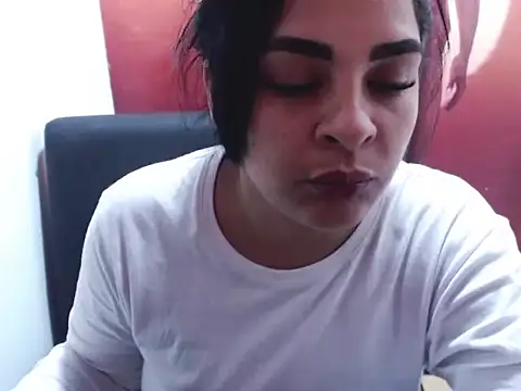 Laura hottt online show from 20, 5, 2026