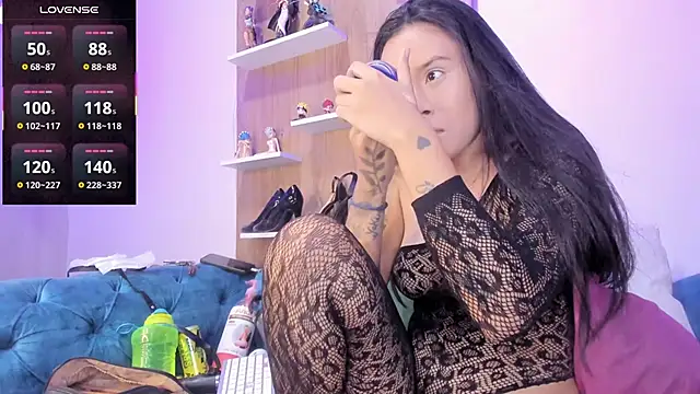 Snapshot of -camila-cooper-_ chatting on 21, 11, 2025 -camila-cooper- online show from 21, 11, 2025