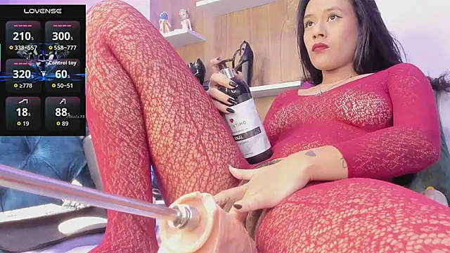 Snapshot of -camila-cooper-_ chatting on 13, 1, 2026 -camila-cooper- online show from 13, 1, 2026