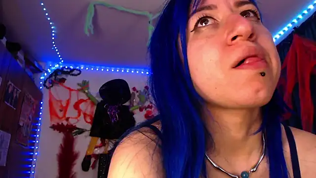 Snapshot of pussytight_pervert chatting on 27, 10, 2025 pussytight pervert online show from 27, 10, 2025