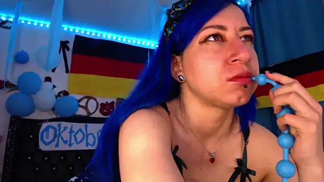 Snapshot of pussytight_pervert chatting on 2, 10, 2025 pussytight pervert online show from 2, 10, 2025