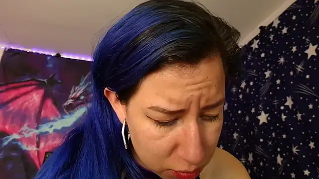 pussytight pervert online show from 15, 4, 2026