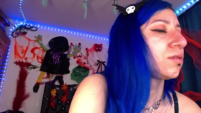 Snapshot of pussytight_pervert chatting on 19, 10, 2025 pussytight pervert online show from 19, 10, 2025