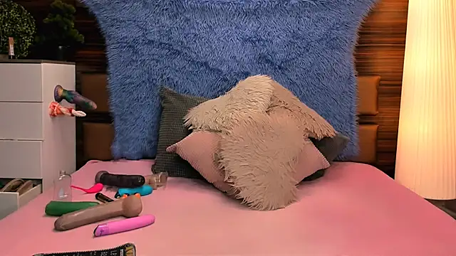 LiaMetz online show from 12, 2, 2026