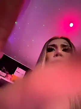 caroline cossei online show from 29, 9, 2025